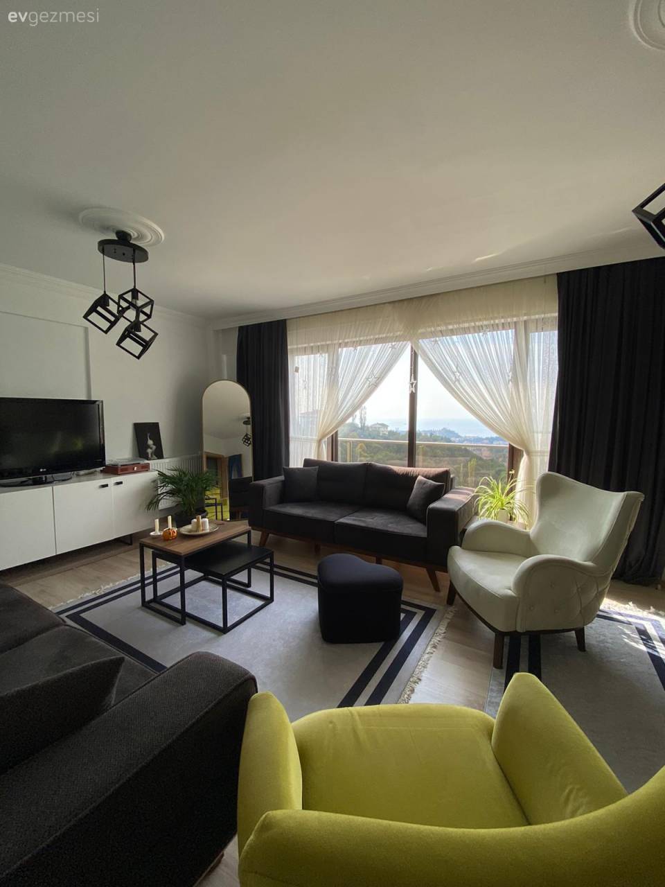 Bu Zonguldak Evinde Canlı Renklerin Kapladığı Alan Az Ama Etkisi Çok!