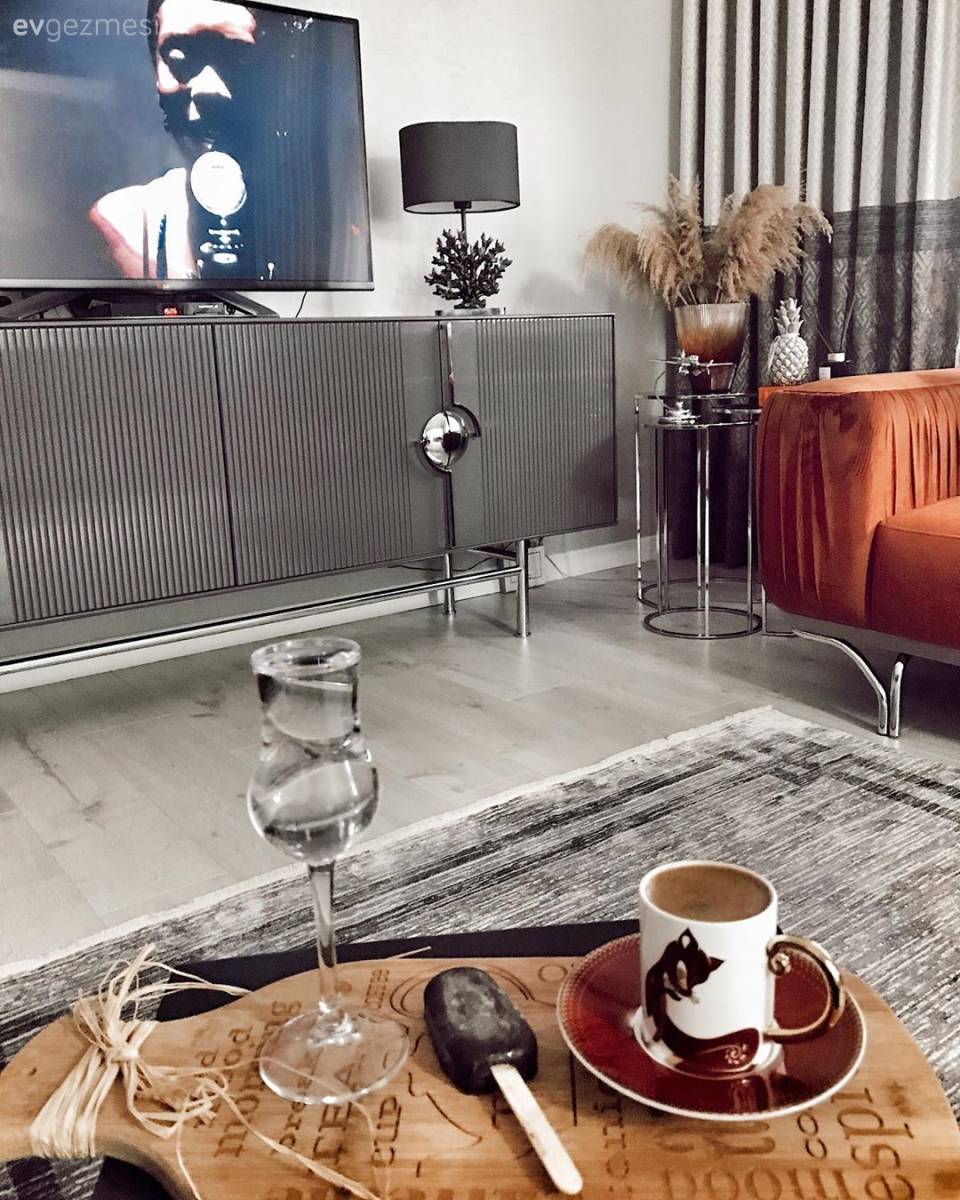 Bu Salon, Dar Alanın İstenildiğinde Nasıl Ferahladığının Kanıtı!