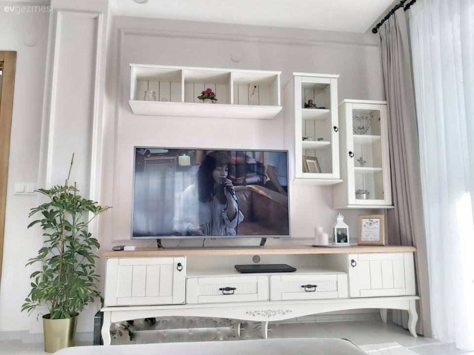 Ev Gezmesi: Ferahlık ve Huzur Saçan Bir Antalya Evi