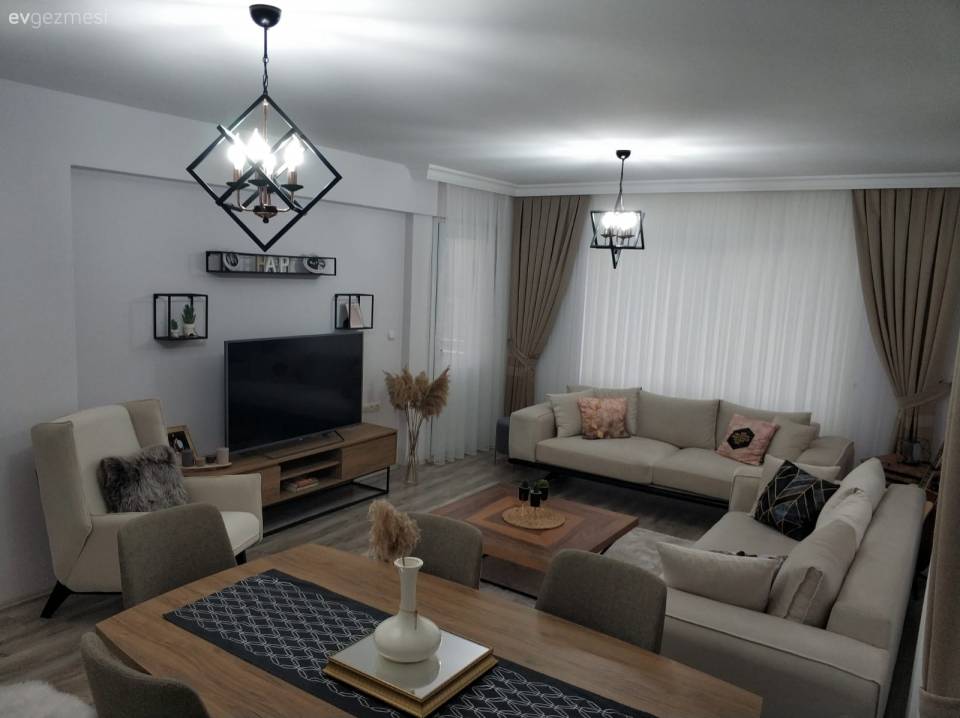 Ev Gezmesi: Şık ve Sıcacık Bir İzmir Evi