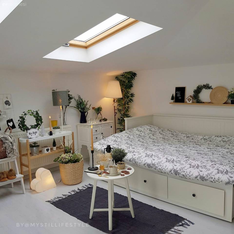 Çatı Katında Keyifli Bir Dünya: İstanbul'dan Bohem Bir Yatak Odası