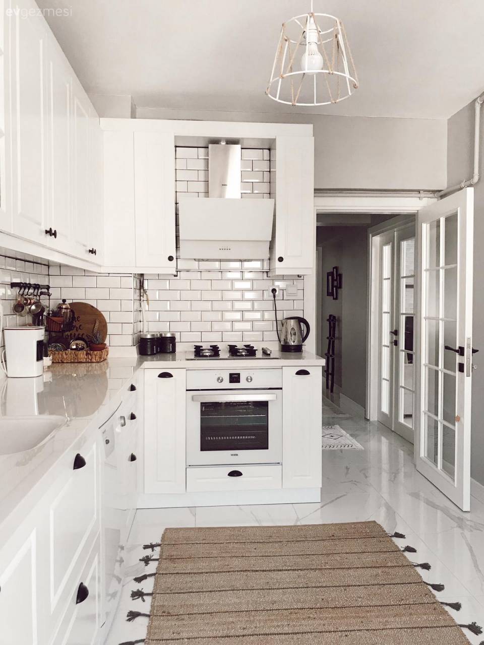 Bu Sıcacık Evde Beyaz Aşkı Had Safhada!