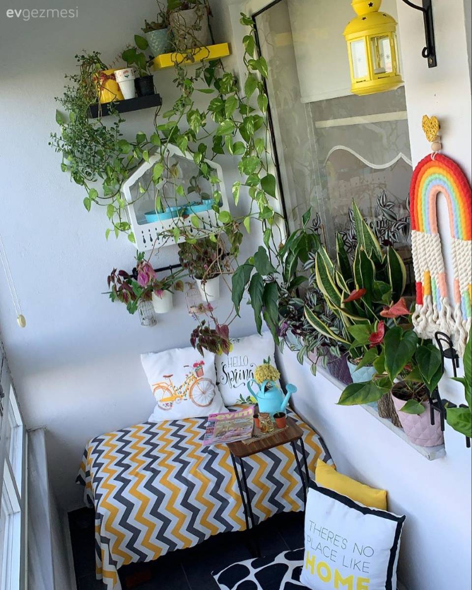 Ev Gezmesi: Mutluluk Diyarı Bir Balkon