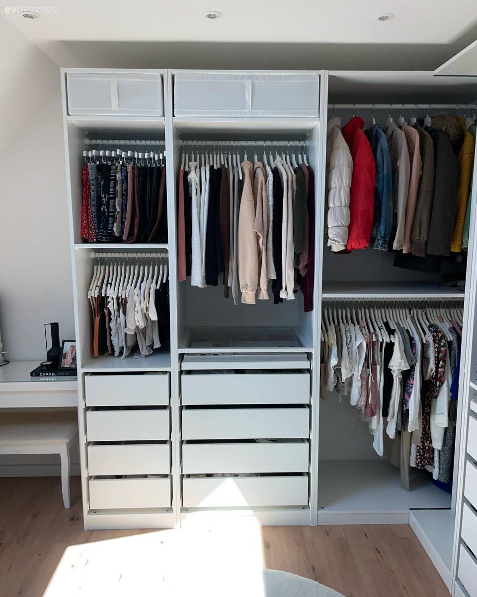 Size İlham Verecek 40+ Giyinme Odası Fikri ve Modeli