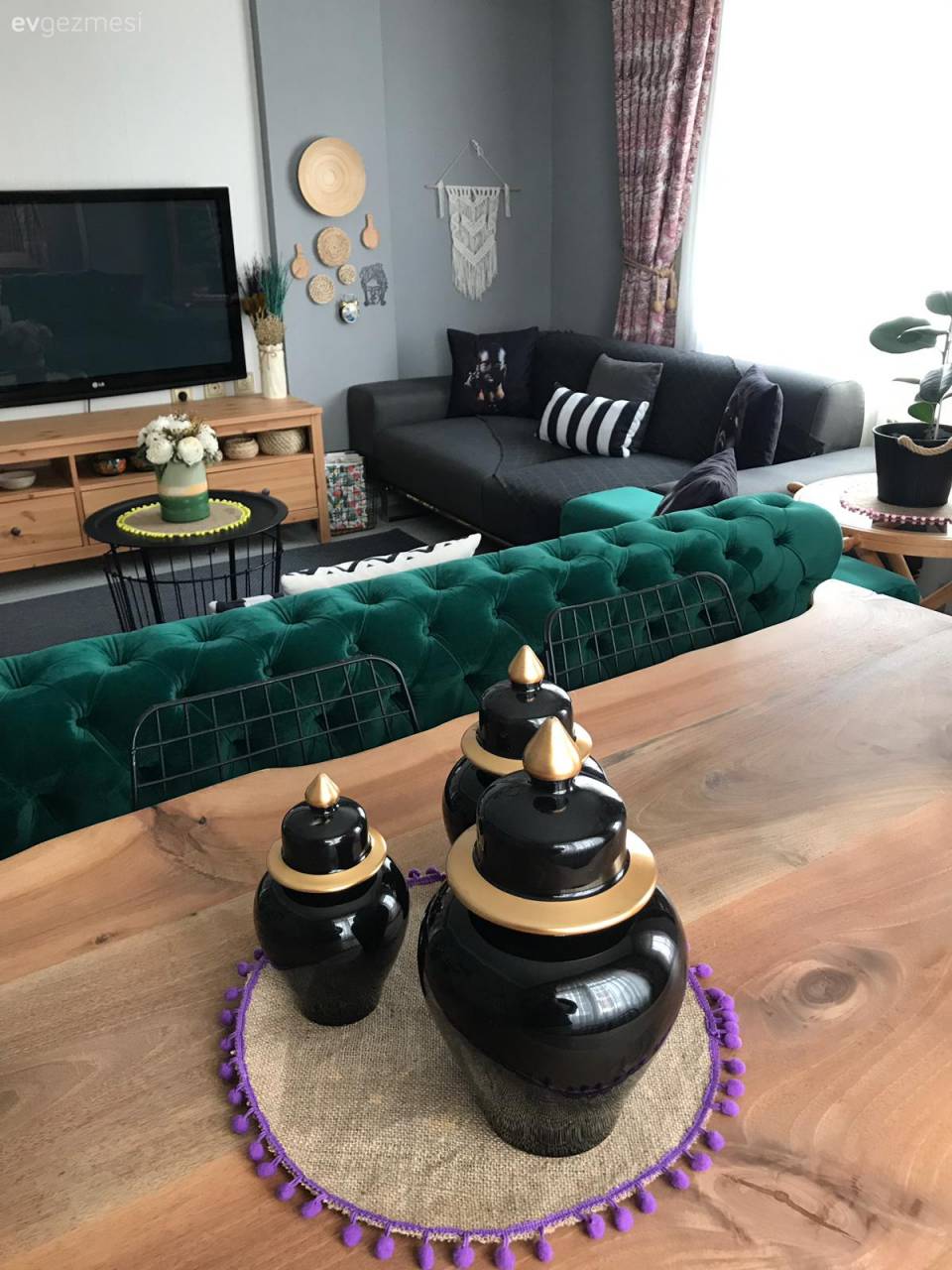 Hastane Odası Gibi Dekorlara İnat Bir İstanbul Evi!