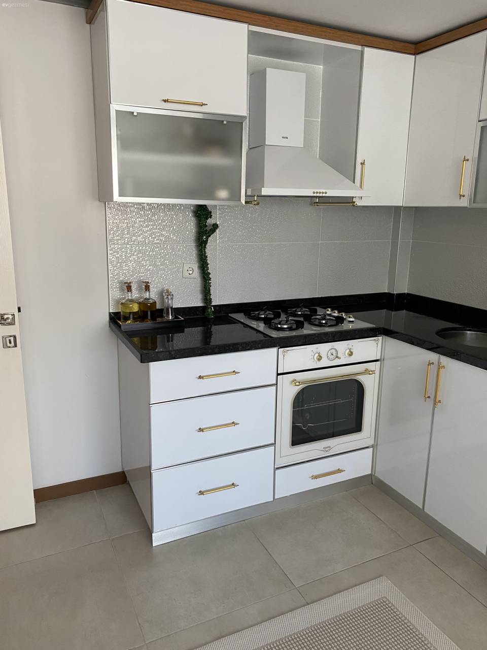 Bu Evde Modern Stile Ev Sahibi Kendi Yorumunu Katmış