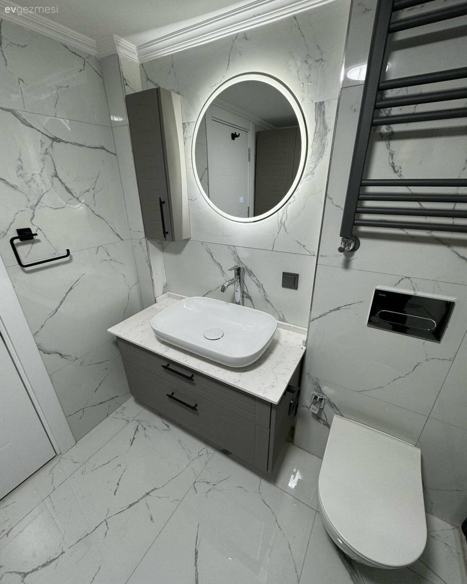 Modern Tarzı Benimseyen Bu Banyoda Geleneksel Sürprizler Var