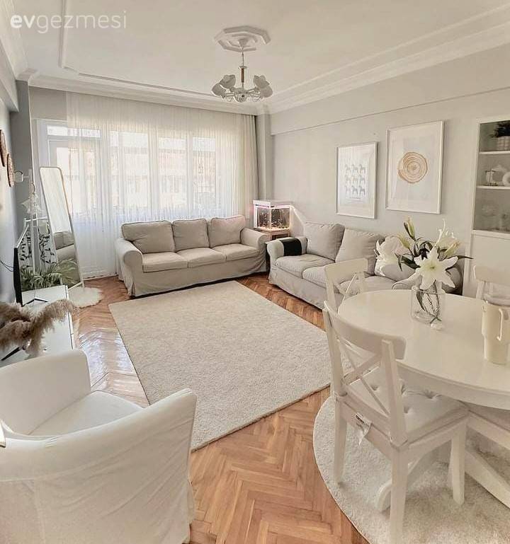 Ev Gezmesi: İskandinav Ferahlığına Özenmiş Bir Dekor!