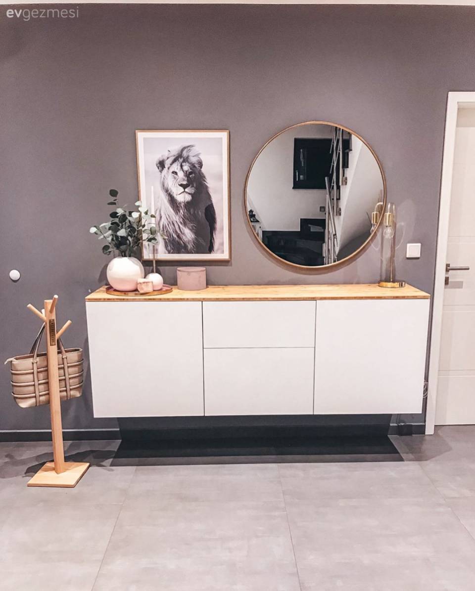 Sade ve Çok Ferah: Minimalizmden Beslenen Şık Bir Dubleks