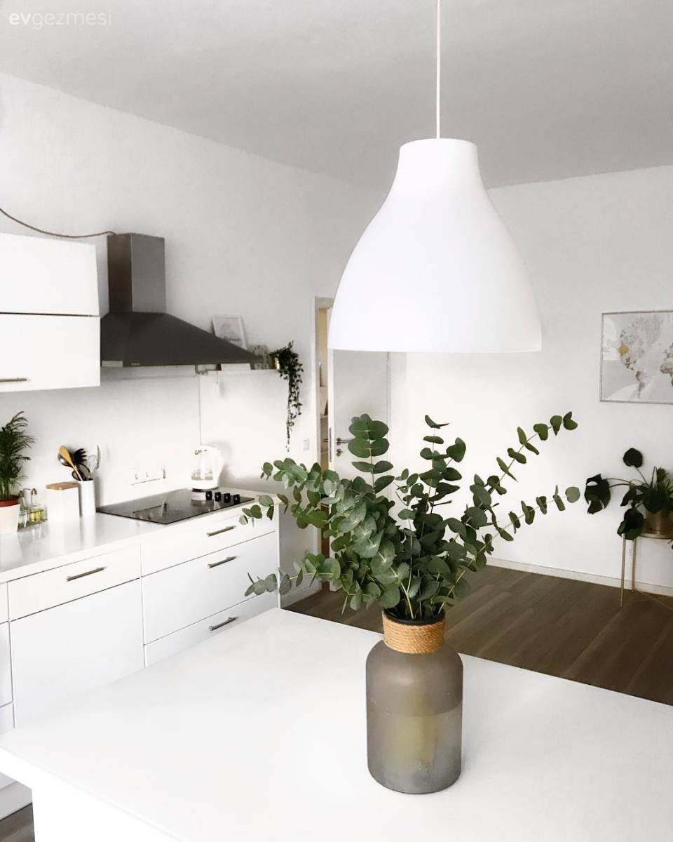 Ev Gezmesi: İskandinav Stile Feminen Dokunuşlar Katan Bir Dekor