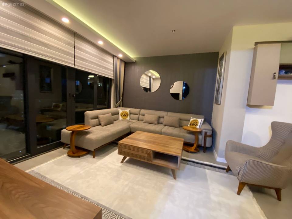 Ev Gezmesi: Modern Stile Kucak Açmış Bir Adana Evi