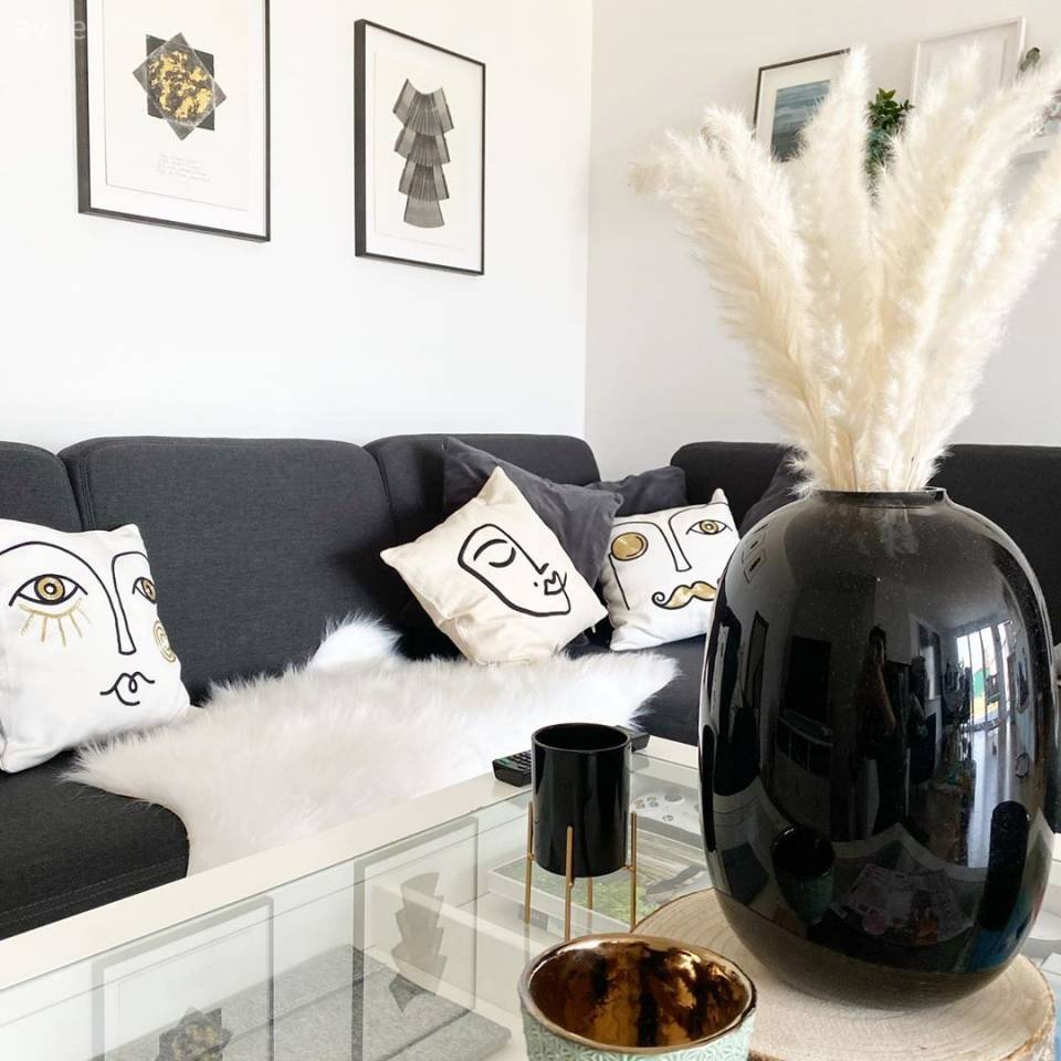 Bu Minimalist Evde Ortama Sıcaklık Katan Detaylar da Unutulmamış!