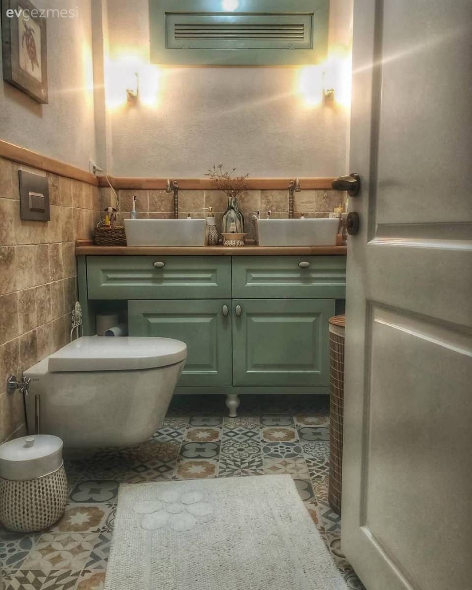 Banyo Dolabı Modelleri: Farklı Çeşitler ve Popüler Tasarımlar