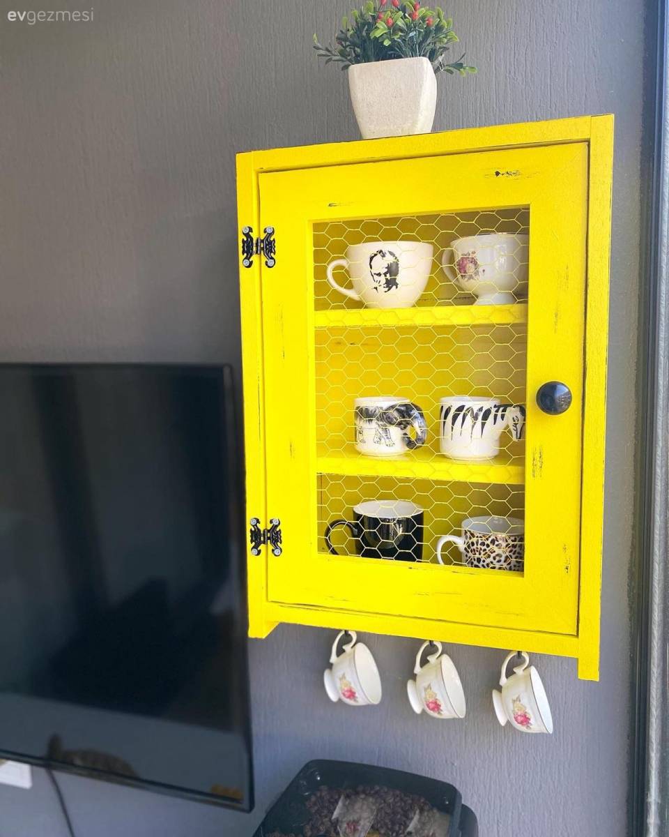 Bu İzmir Evinde Konfor ve Uyum Her Odada Hakim!