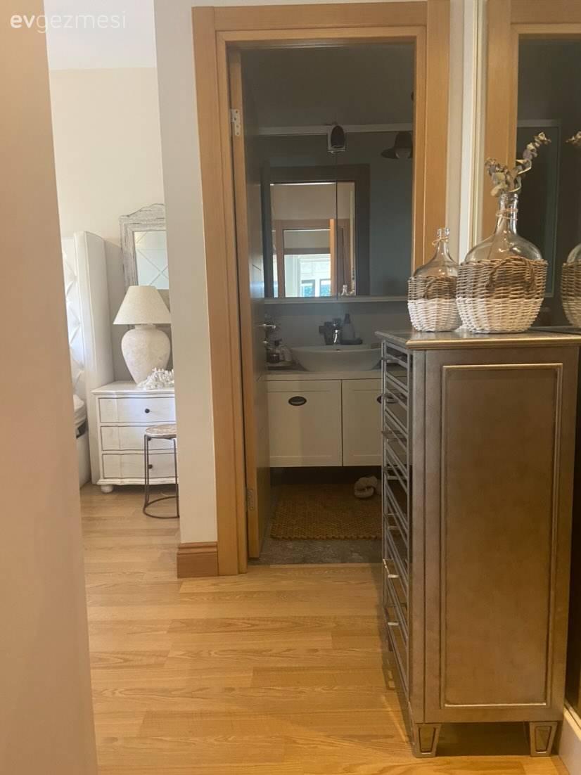 Ev Gezmesi: Bu Müstakil Evde Kış Bahçesi Evin Salonu Gibi