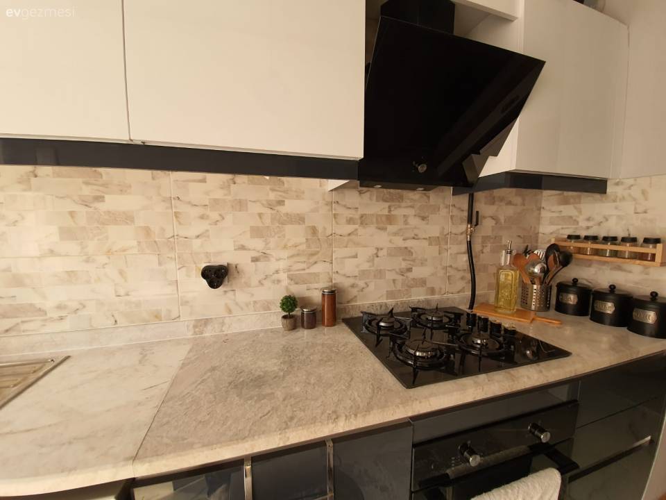 Bu Evde Modern Stil Natürel Detaylarla Sıcaklık Kazanmış!