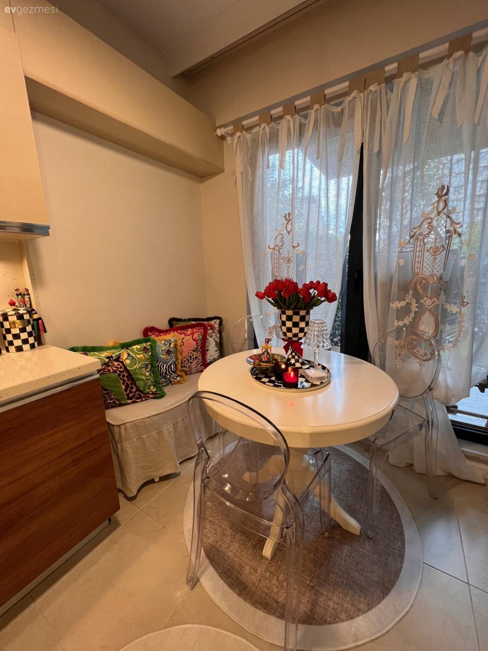 Bu Sofistike Evde Klasik Stil Referans Alınmış!