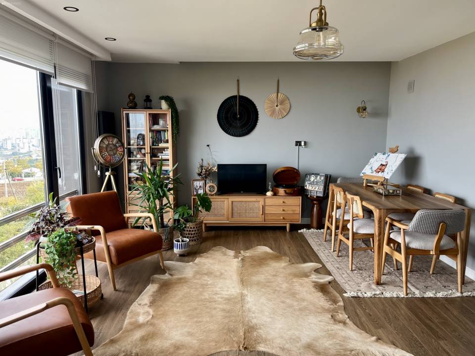 Tek Cephesi Tamamen Cam Olan Keyifli Samsun Evi! 