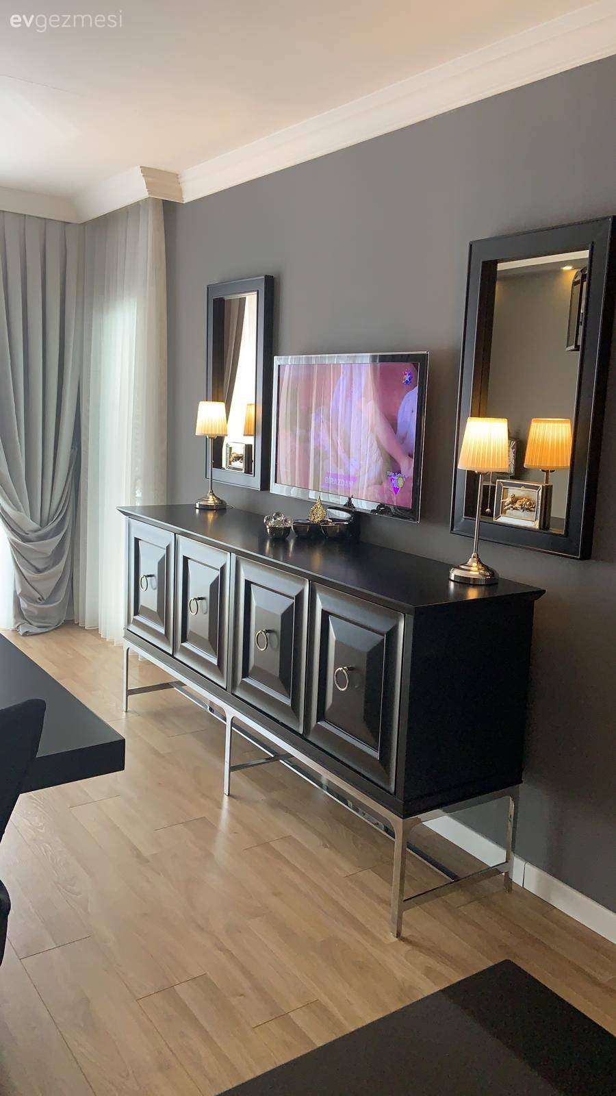 Bu İstanbul Evinin Her Odasına Sahibinin Sanatçı Ruhu Sinmiş