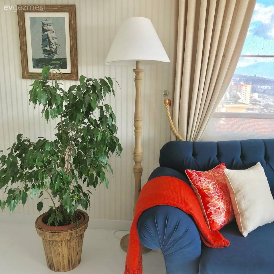 Ruhu İnce, Enerjisi Bomba: Hatırşinas Bir İzmir Evi