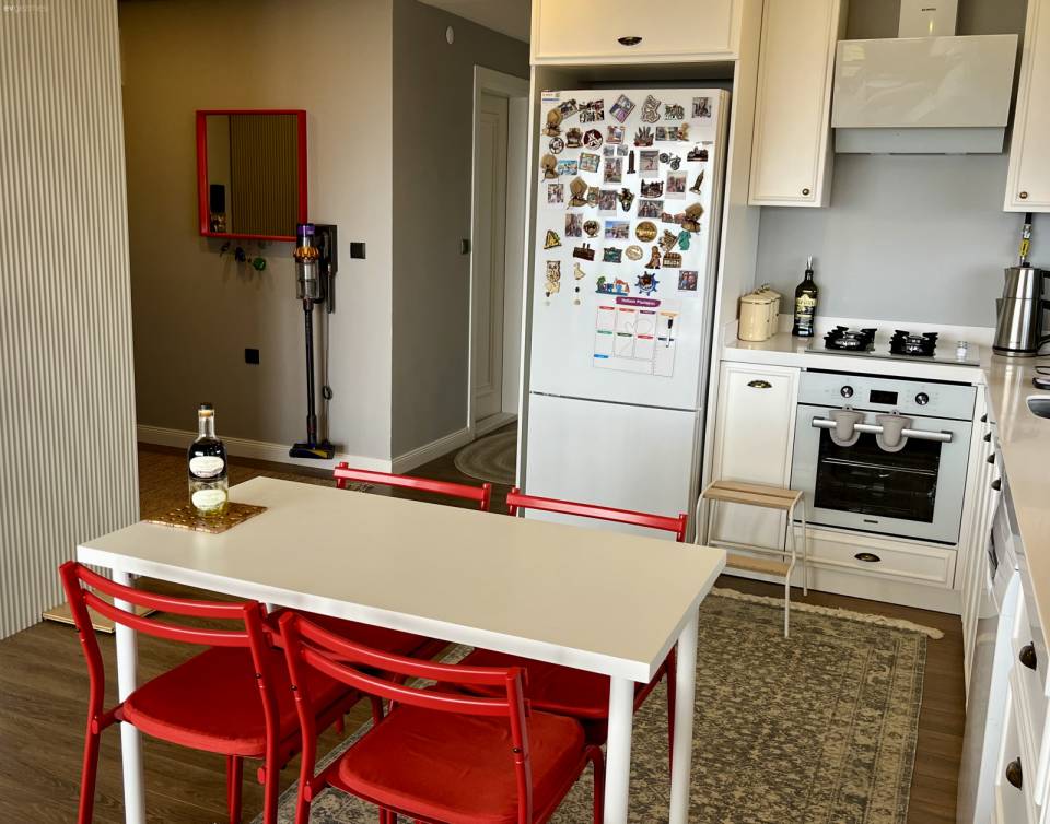 Tek Cephesi Tamamen Cam Olan Keyifli Samsun Evi! 