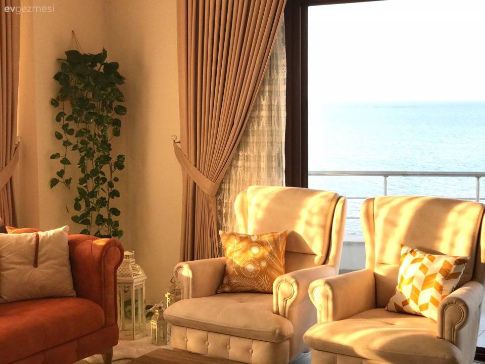 Bu Trabzon Evi Güneşten Aldığı İlhamı Renklere Yansıtmış!