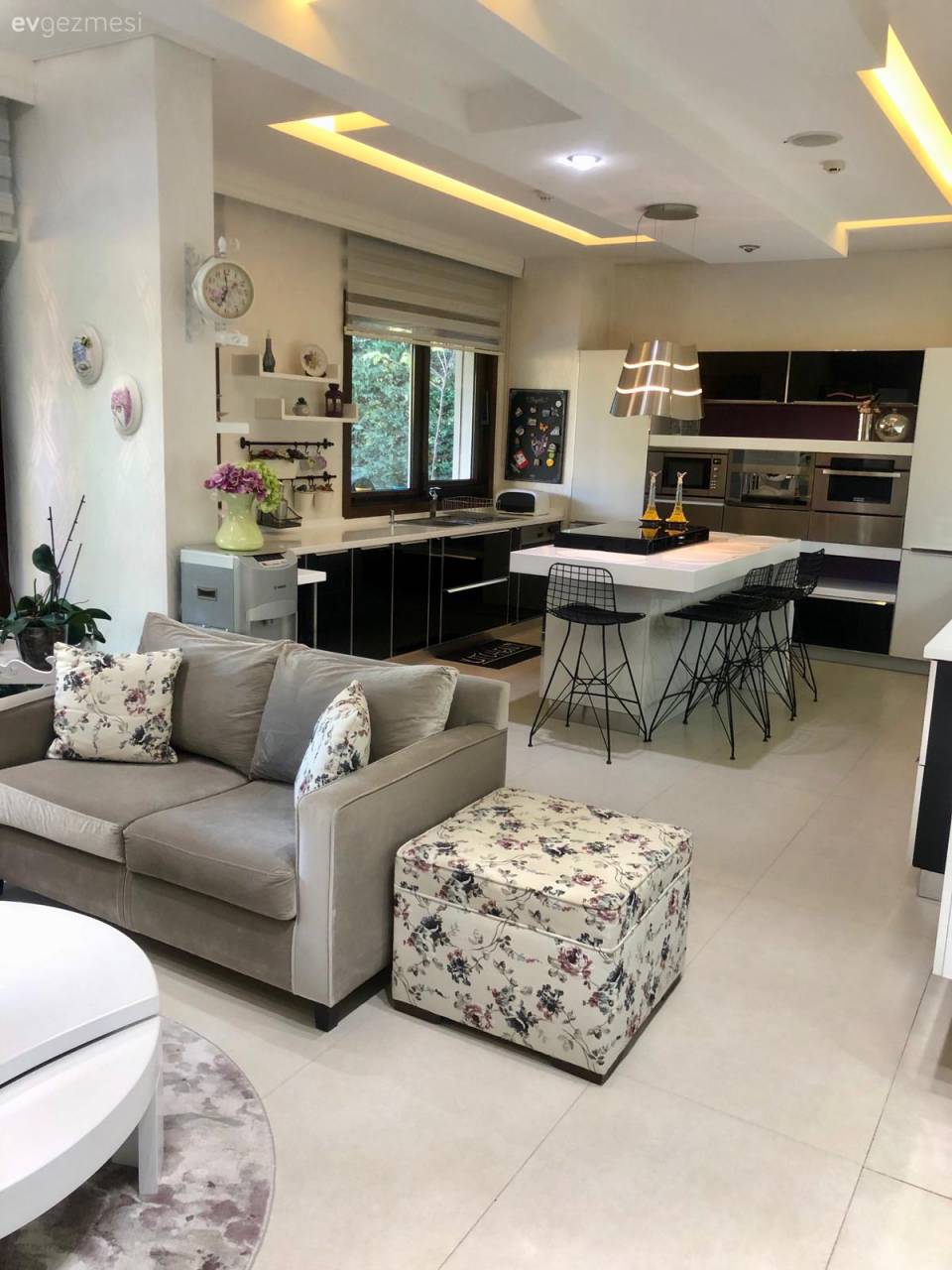 Klasik Şıklığın Asil Tasarımlarla Buluştuğu Dubleks Bir Daire-II