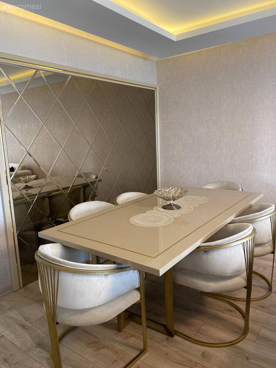 Bu Ankara Evinde Klasik Stil Modern Detaylarla Karıştırılmış!