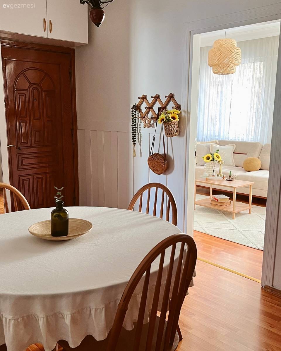 Küçük Salonu Ferahlatmak İçin Doğru Hamleler Yapılan İstanbul Evi!