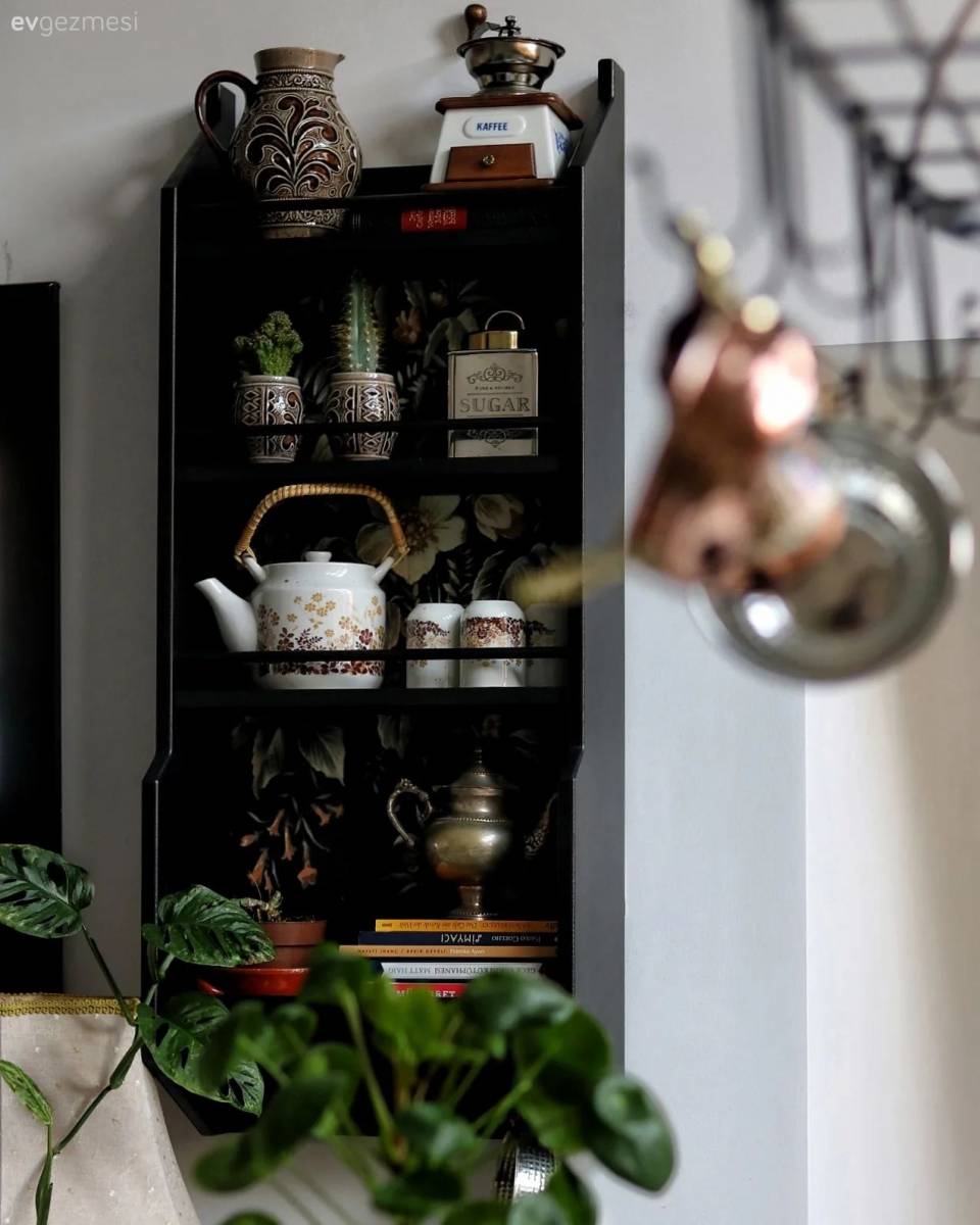 Kuyumcu Binasından Dönüşen Bu Ev Eski ve Yeniyi Bir Araya Getirmiş!