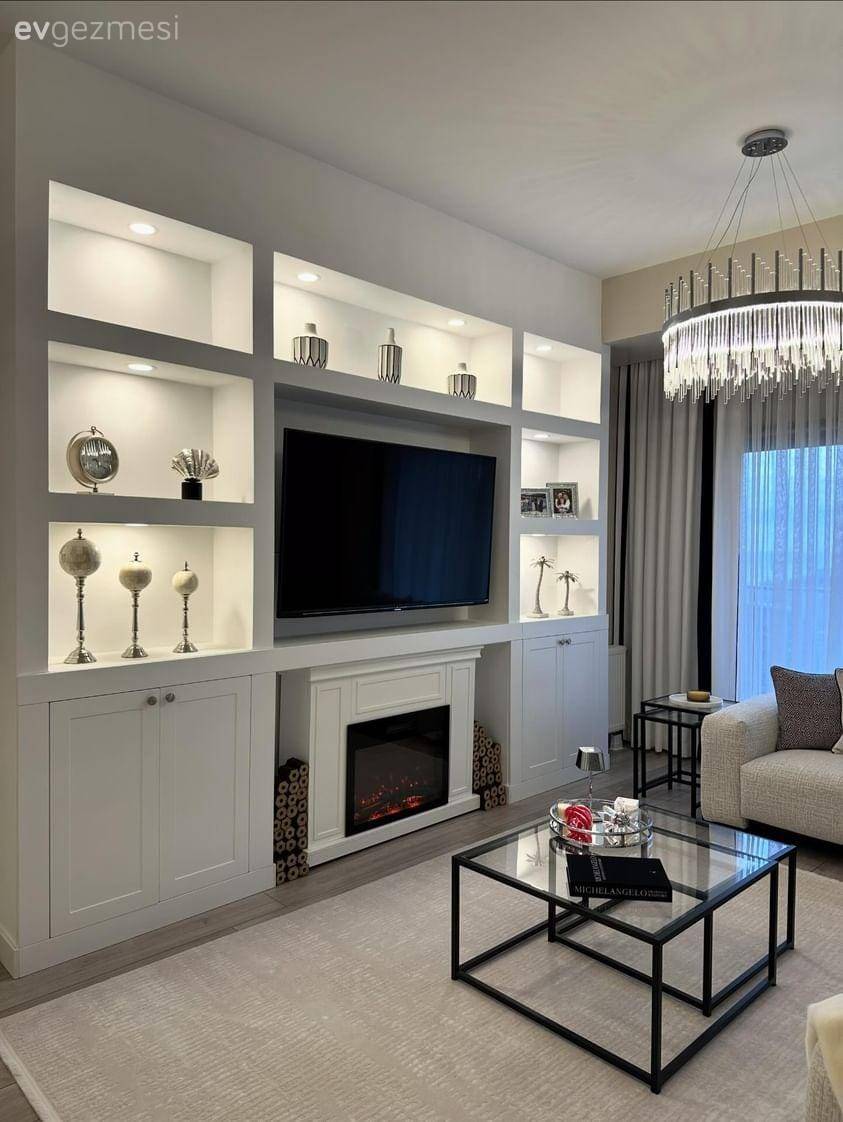 Uzun ve Dar Bir Salon Nasıl Ferahlatılır Sorusuna Yanıt Veren Bir Dekor!