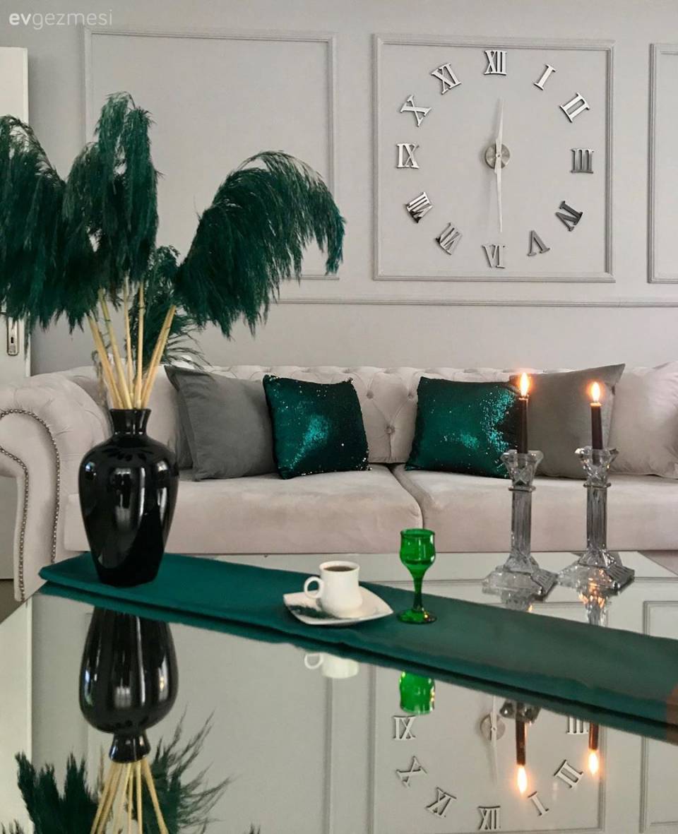 Ev Gezmesi: Aynı Ortamda Dört Farklı Kombin