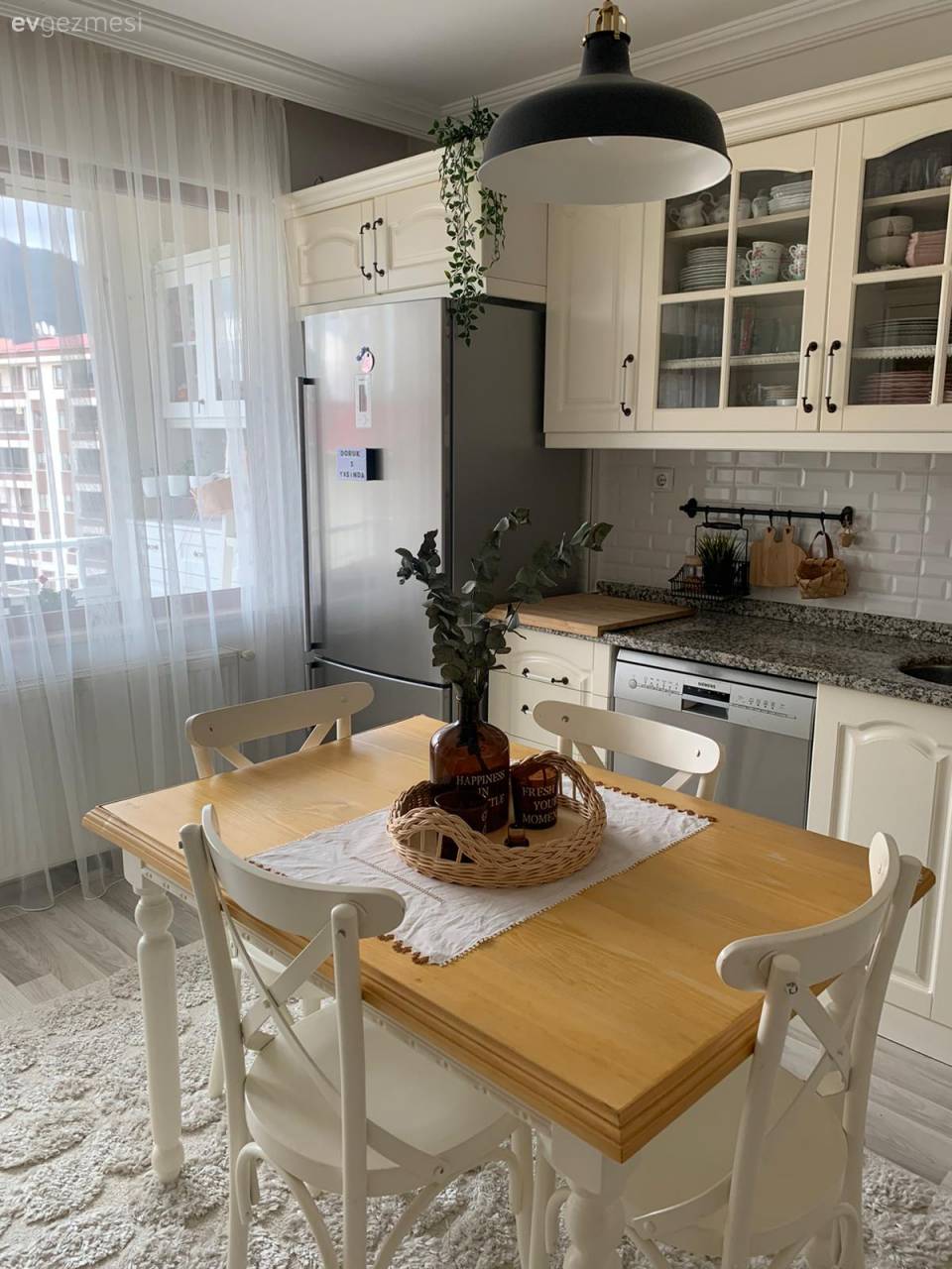 Bu Artvin Evinde Zarafet, Uyum ve Sıcaklık Aynı Tencerede Pişiyor