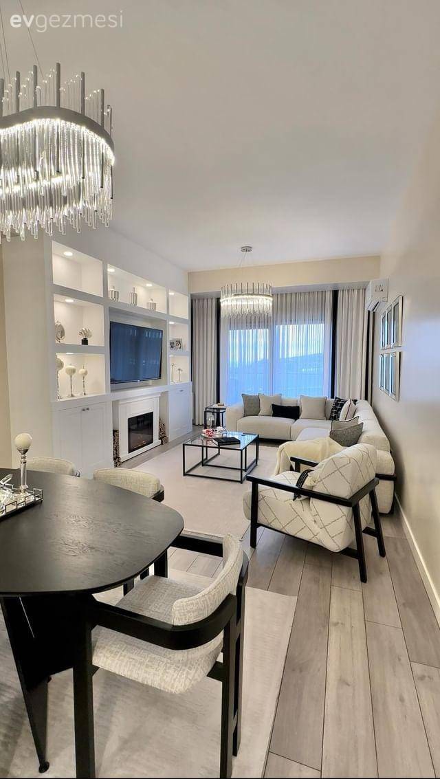 Uzun ve Dar Bir Salon Nasıl Ferahlatılır Sorusuna Yanıt Veren Bir Dekor!