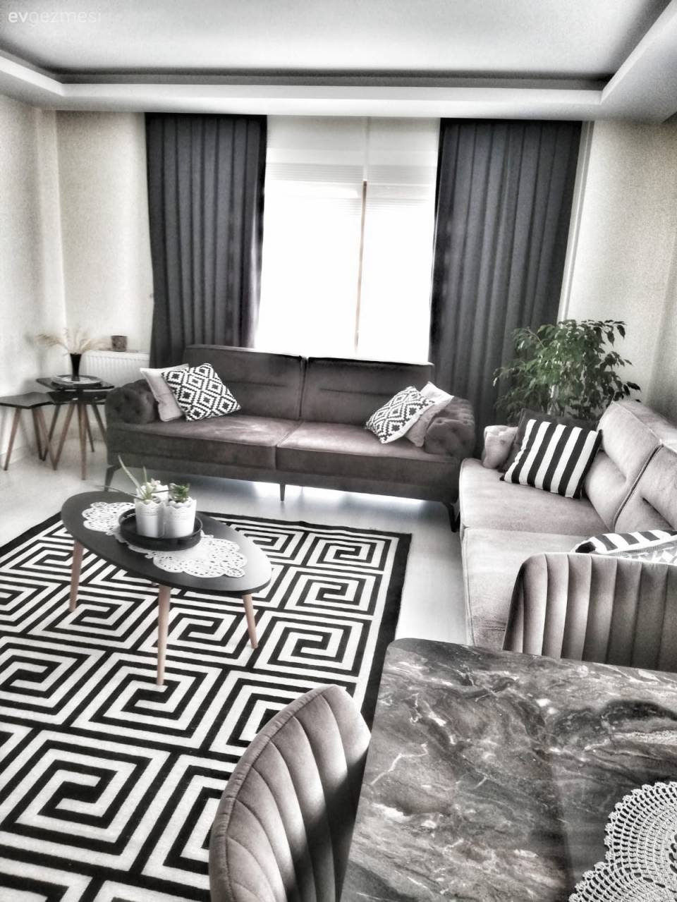 Konfor ve Uyum Bu İstanbul Evinde Bütün İpleri Ele Geçirmiş!