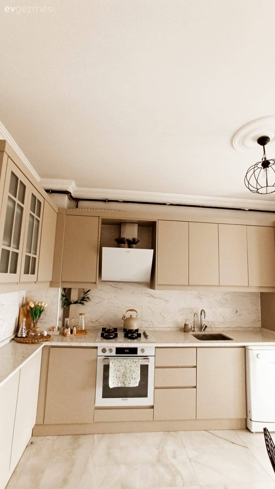 Bu Konya Evi Şatafattan Uzak Kendi Halinde!