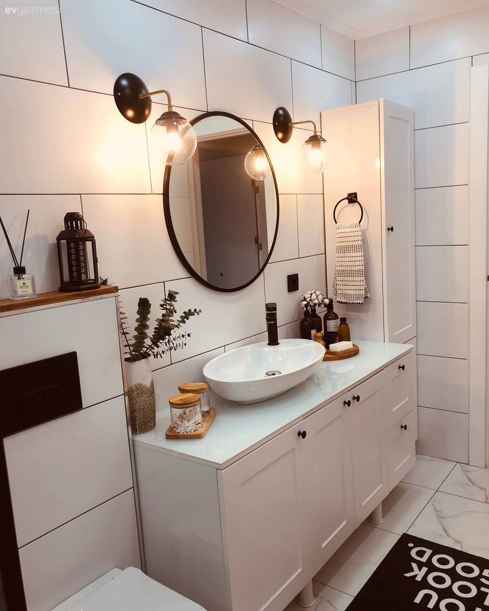 Öncesi&Sonrası: Pembe Duvarlı Banyo Beyazla Yeni Bir Boyut Kazanmış