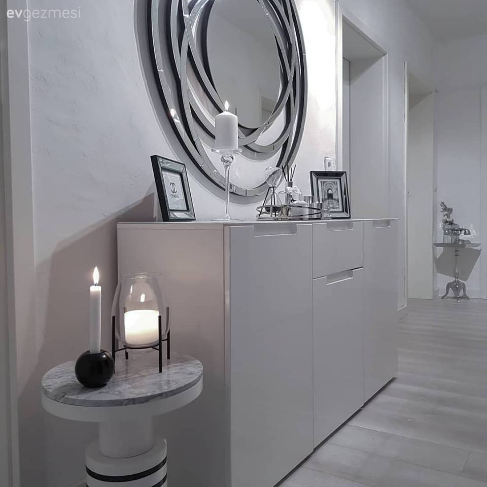 Bu Huzurlu Dekorun Rengi, Biraz Beyaz Biraz Mavi