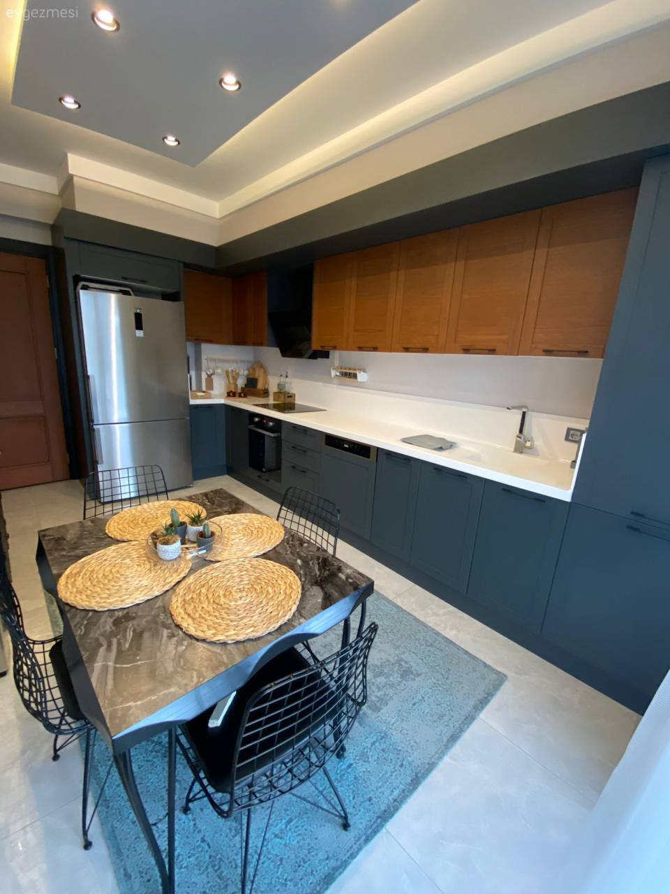 Bu Manisa Evi Abartıdan Uzak, Konfora Çok Yakın