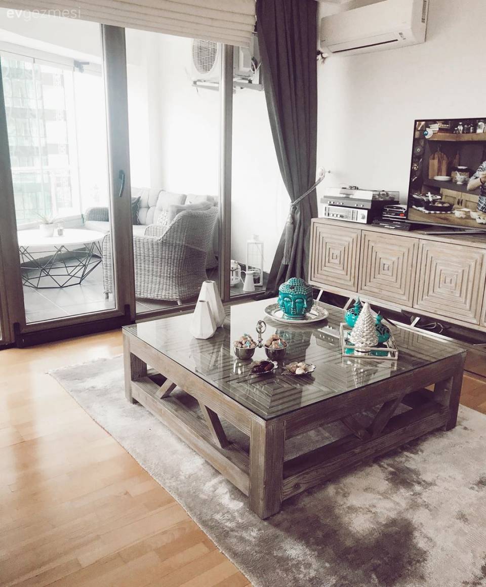 Zıt Kutupları Ortak Noktada Buluşturan Bir Mimar Evi