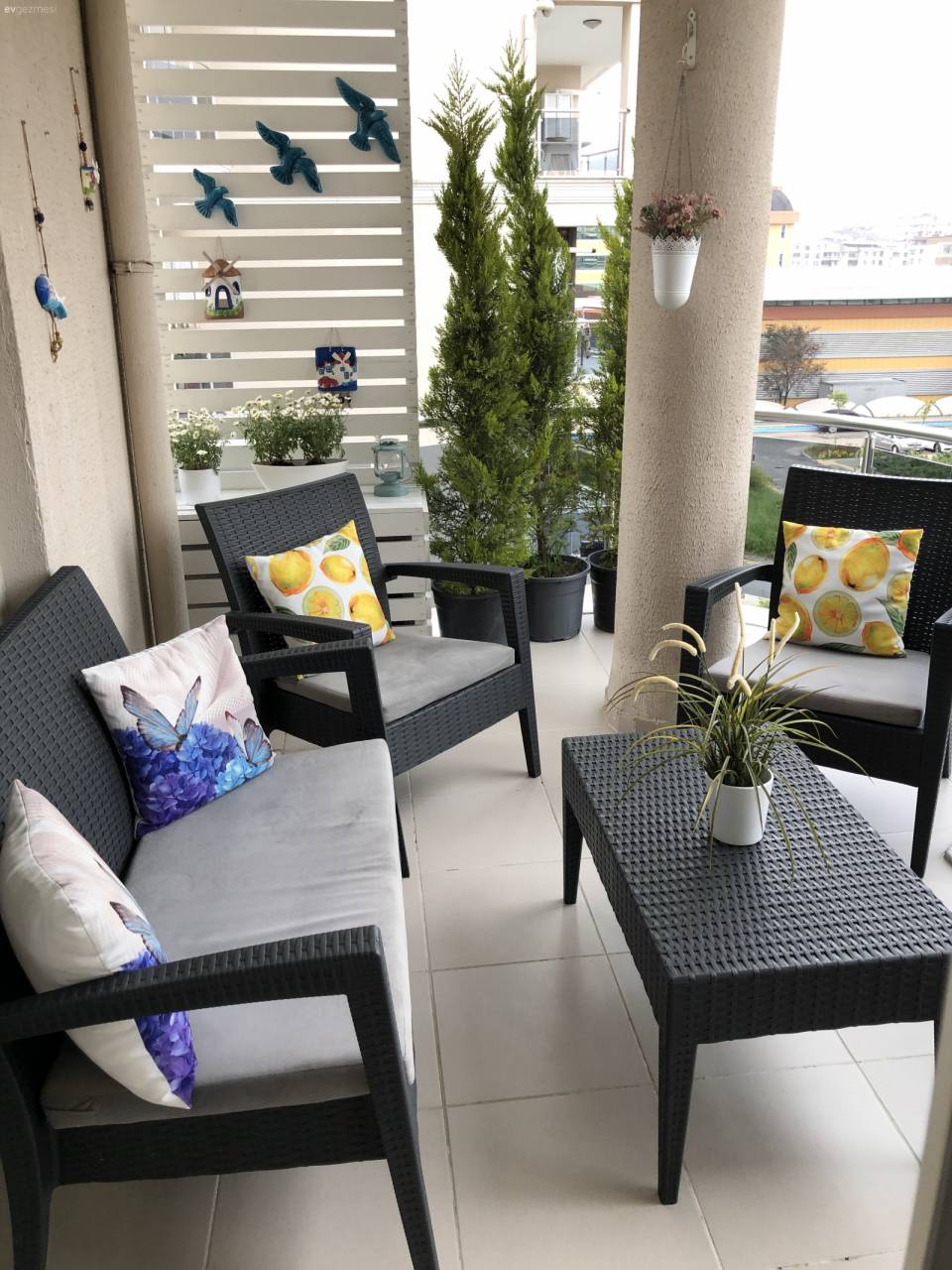 Ev Gezmesi: Nötr Renklerin Ferahlığına Sıcaklığı Da İliştiren Bir Dekor