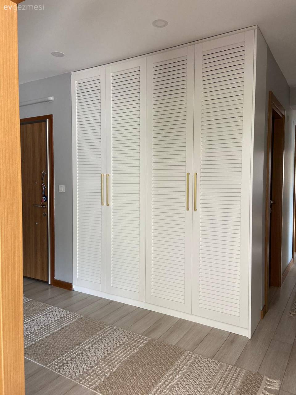 Rize'deki Bu Keyifli Evin Bir Yanı Deniz Diğer Yanı Dere!