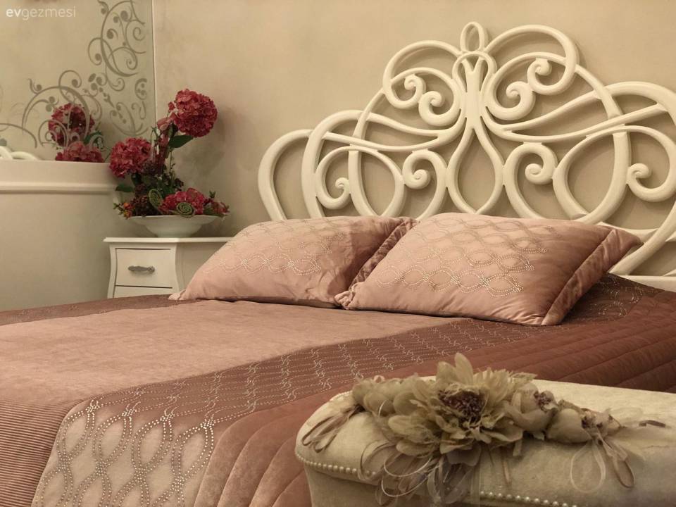 Klasik Şıklığın Asil Tasarımlarla Buluştuğu Dubleks Bir Daire-I