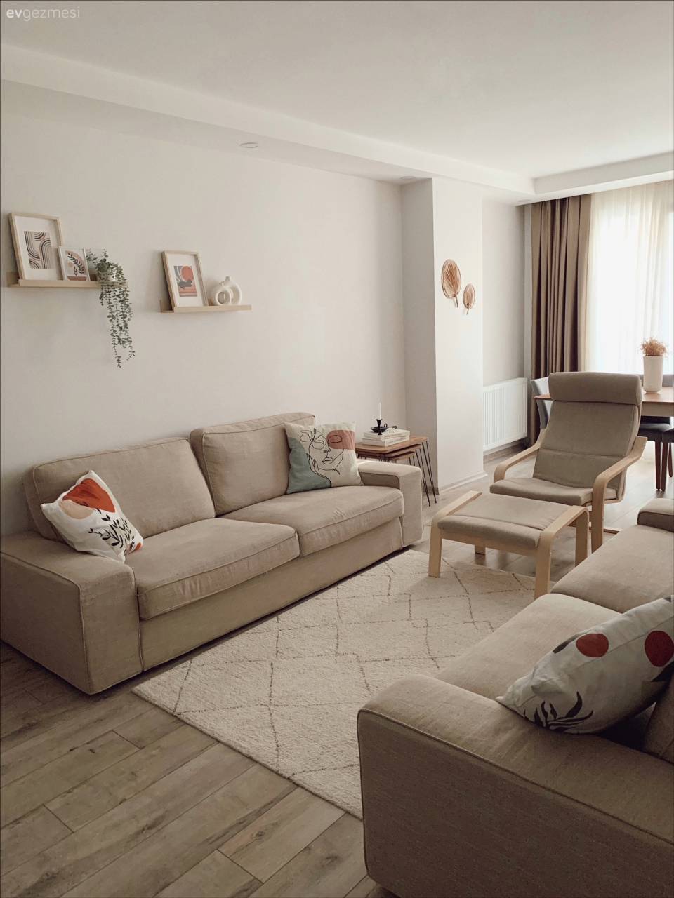 Bu İstanbul Evi Nötr Tonların Risksiz Uyumuna Teslim Olmuş