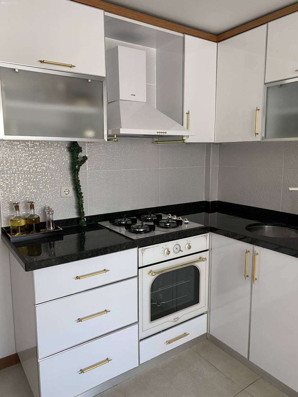 Bu Evde Modern Stile Ev Sahibi Kendi Yorumunu Katmış