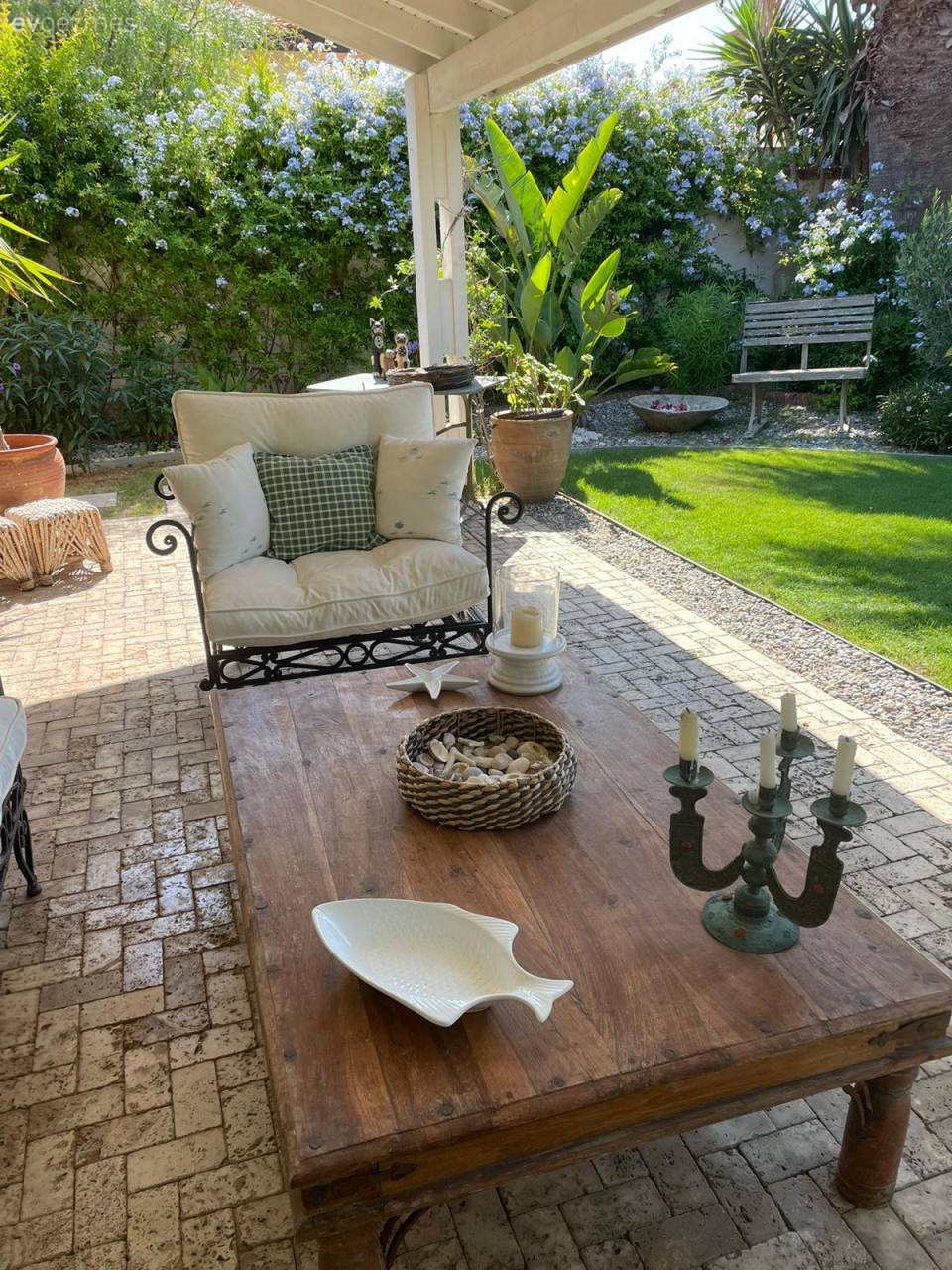 Bu Çeşme Yazlığında Zarafet ve Keyif Seviyesi Eş Değer Şekilde