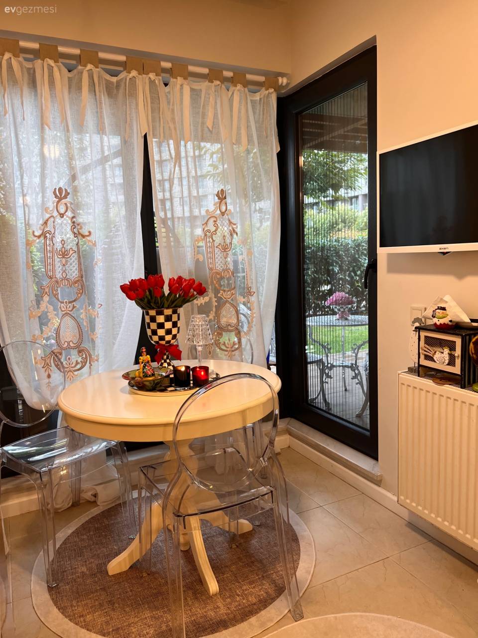 Bu Sofistike Evde Klasik Stil Referans Alınmış!