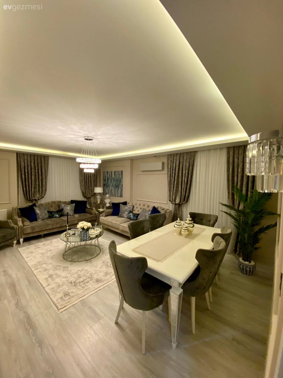 Ev Gezmesi: Grinin Sükunetini Kuşanmış Bir Dekor