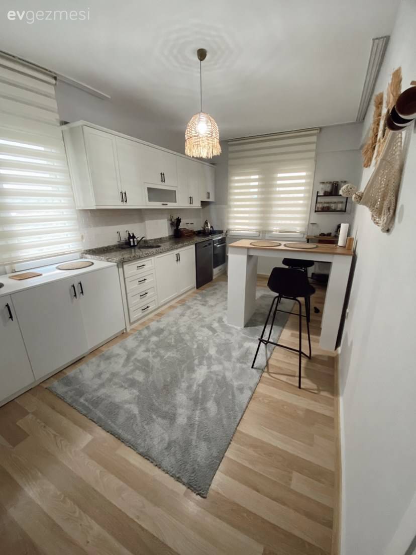 Fethiye'deki Bu Ev Kendi Halinde Olmanın Tadını Çıkarıyor