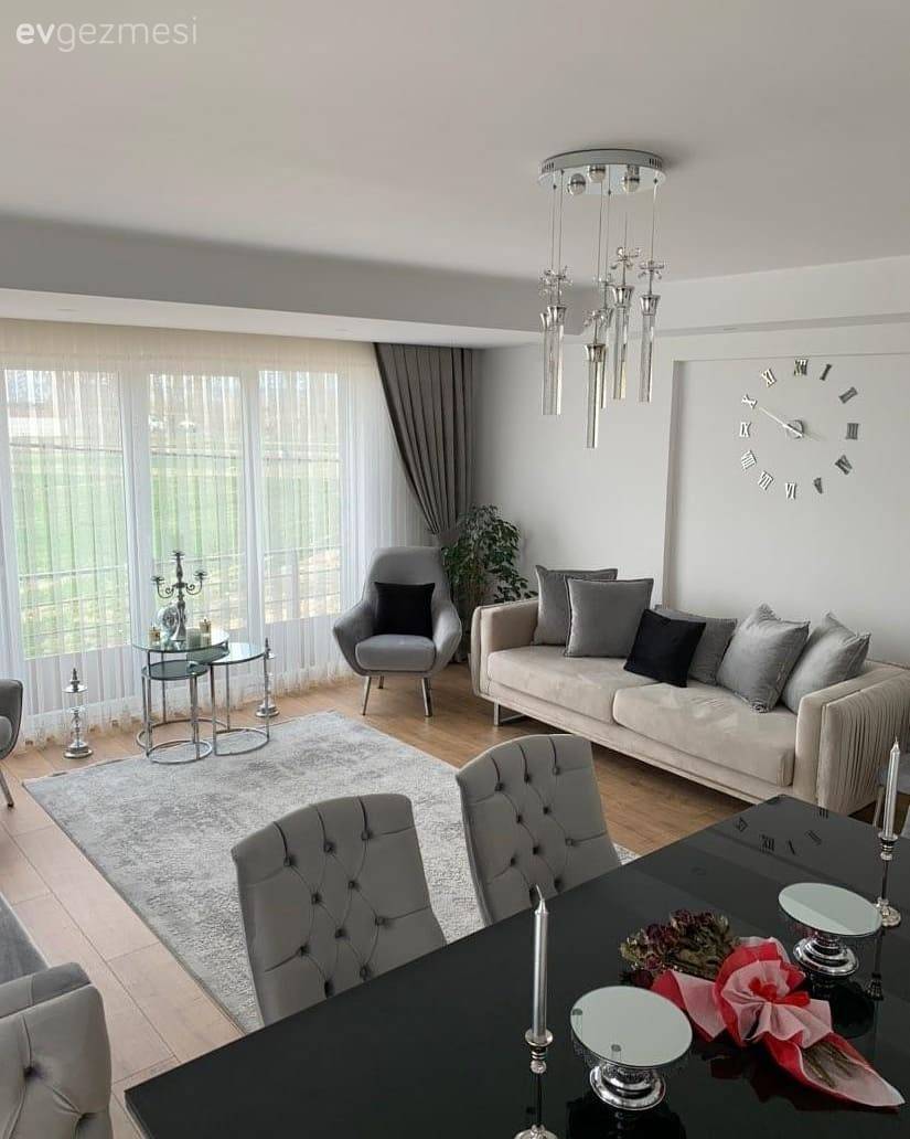 Ev Gezmesi: Sadeliği İçine Çok Sindirmiş Bir Salon